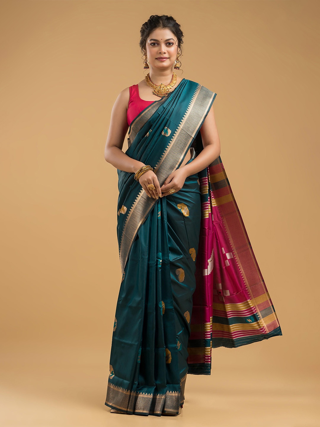 

Dheu Woven Design Zari Silk Blend Chanderi Saree, Green