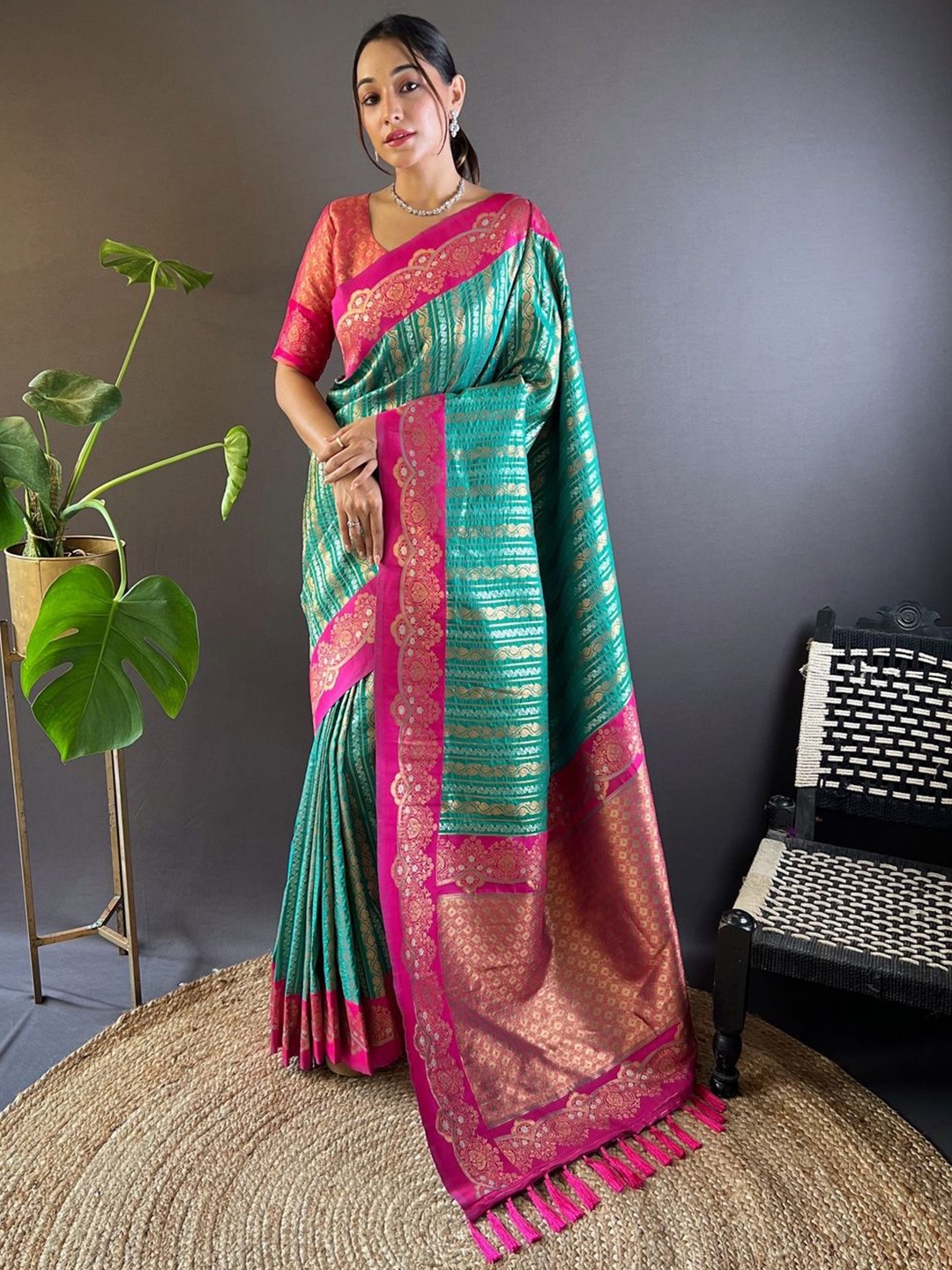 

Suha Art Silk Kanjeevaram Saree, Green