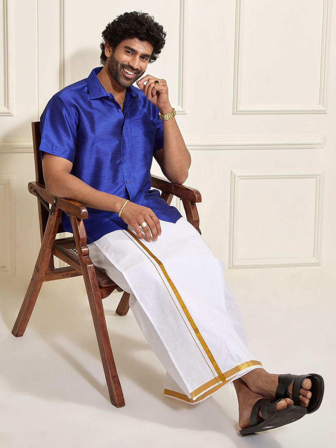 

VASTRAMAY Shirt Collar Shirt With Veshti, Blue