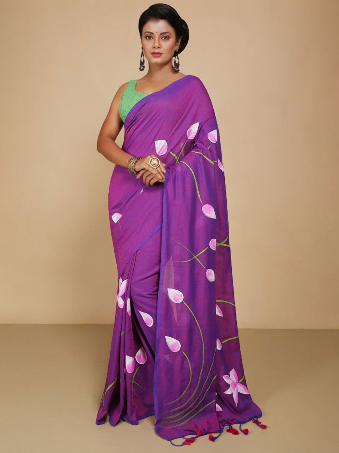

BENGAL HANDLOOM Floral Pure Cotton Taant Saree, Magenta
