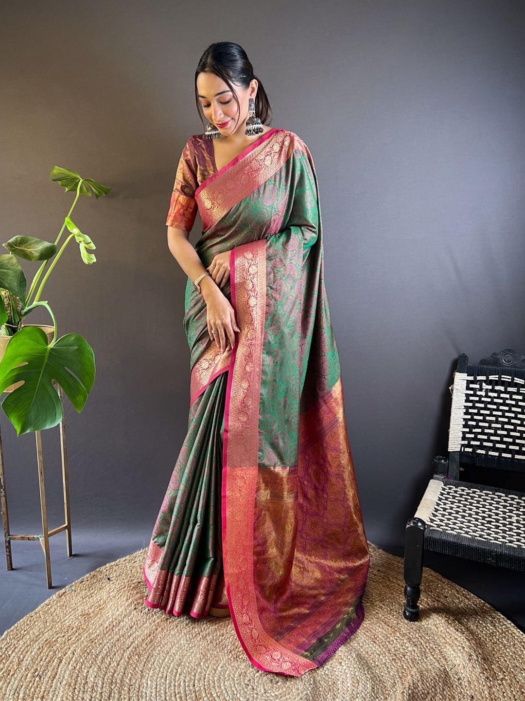 

Suha Art Silk Kanjeevaram Saree, Green