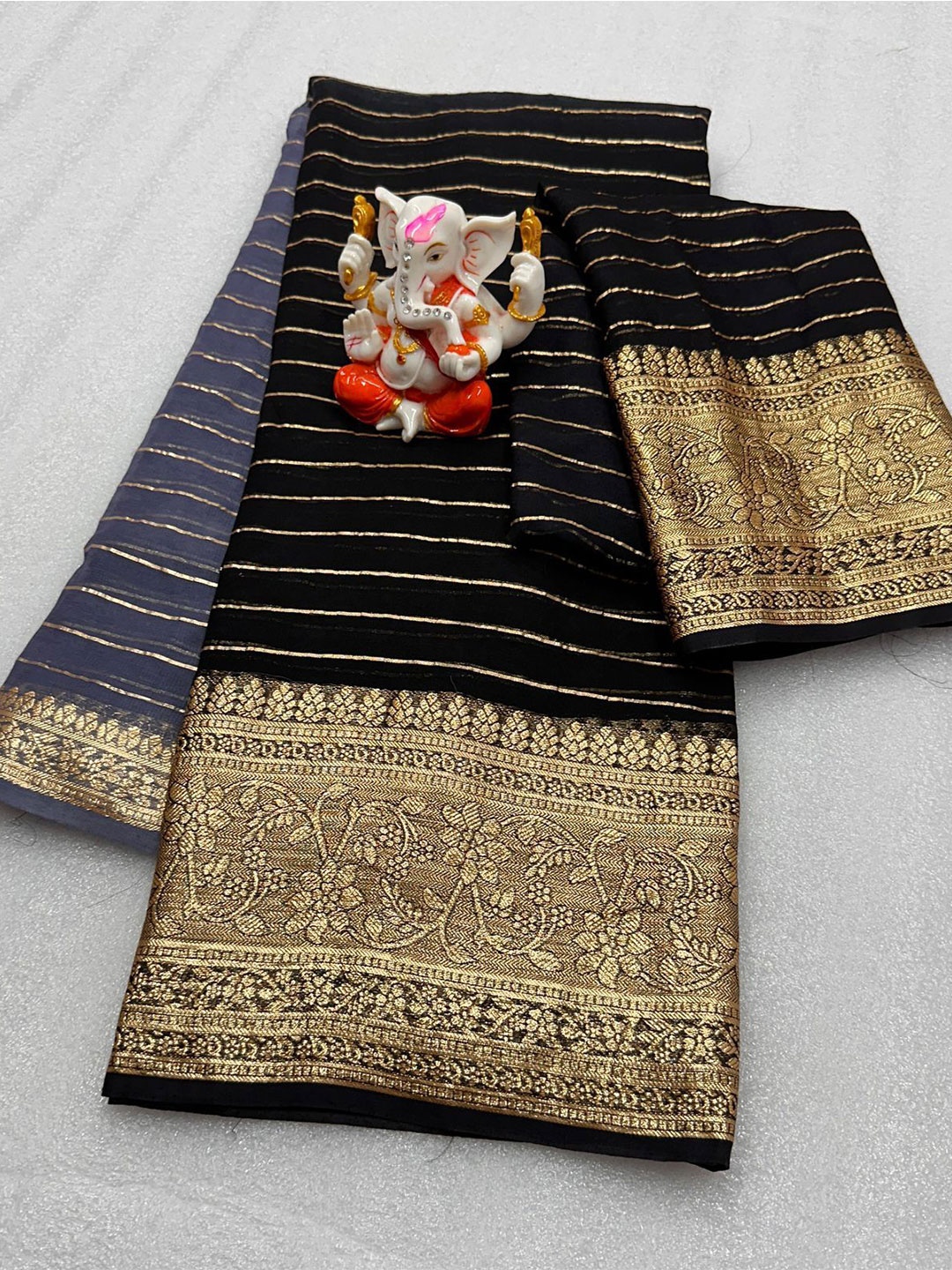 

PAYAL CREATION Woven Design Zari Pure Georgette Heavy Work Maheshwari Saree, Black