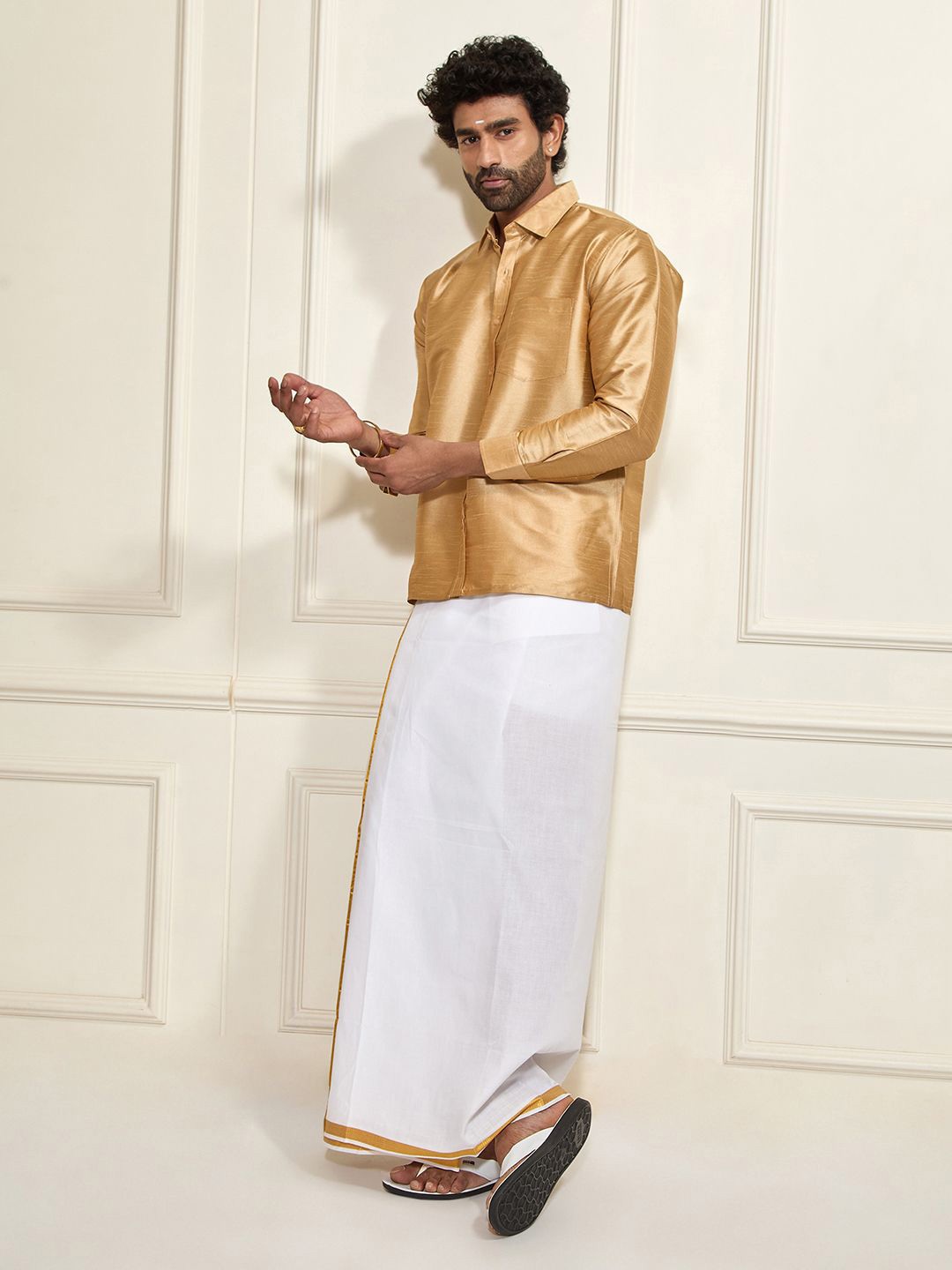 

VASTRAMAY Shirt Collar Long Roll-Up Sleeves Shirt With Veshti, Rose gold