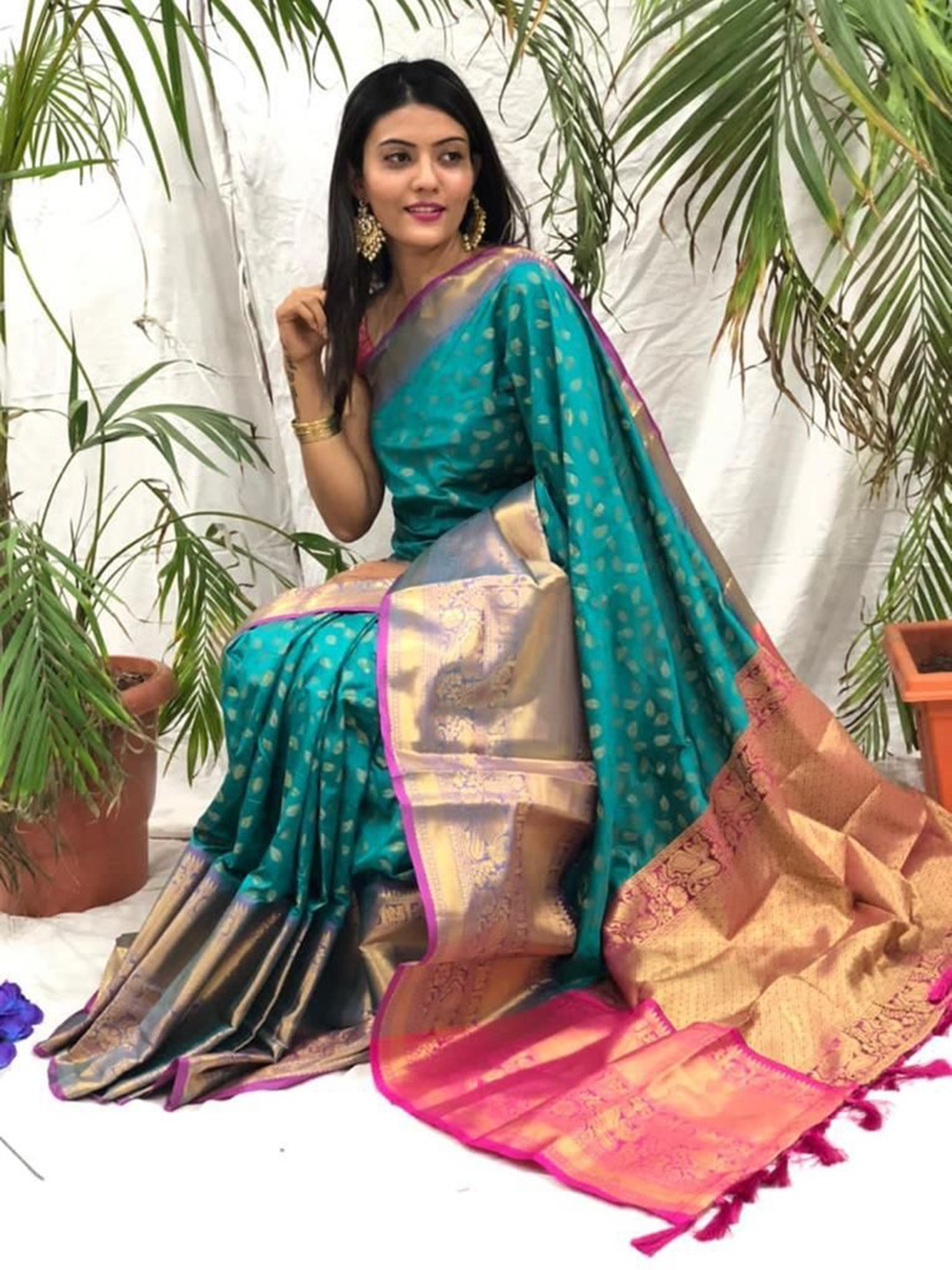 

ZIBLON Woven Design Zari Pure Silk Kanjeevaram Saree, Teal
