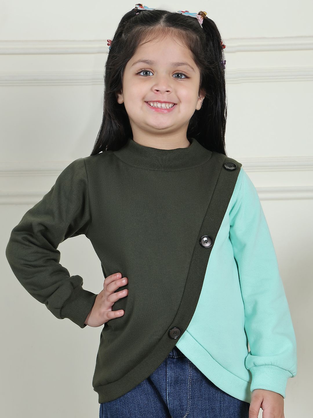

MINI & MING Girls Colourblocked Sweatshirt, Olive