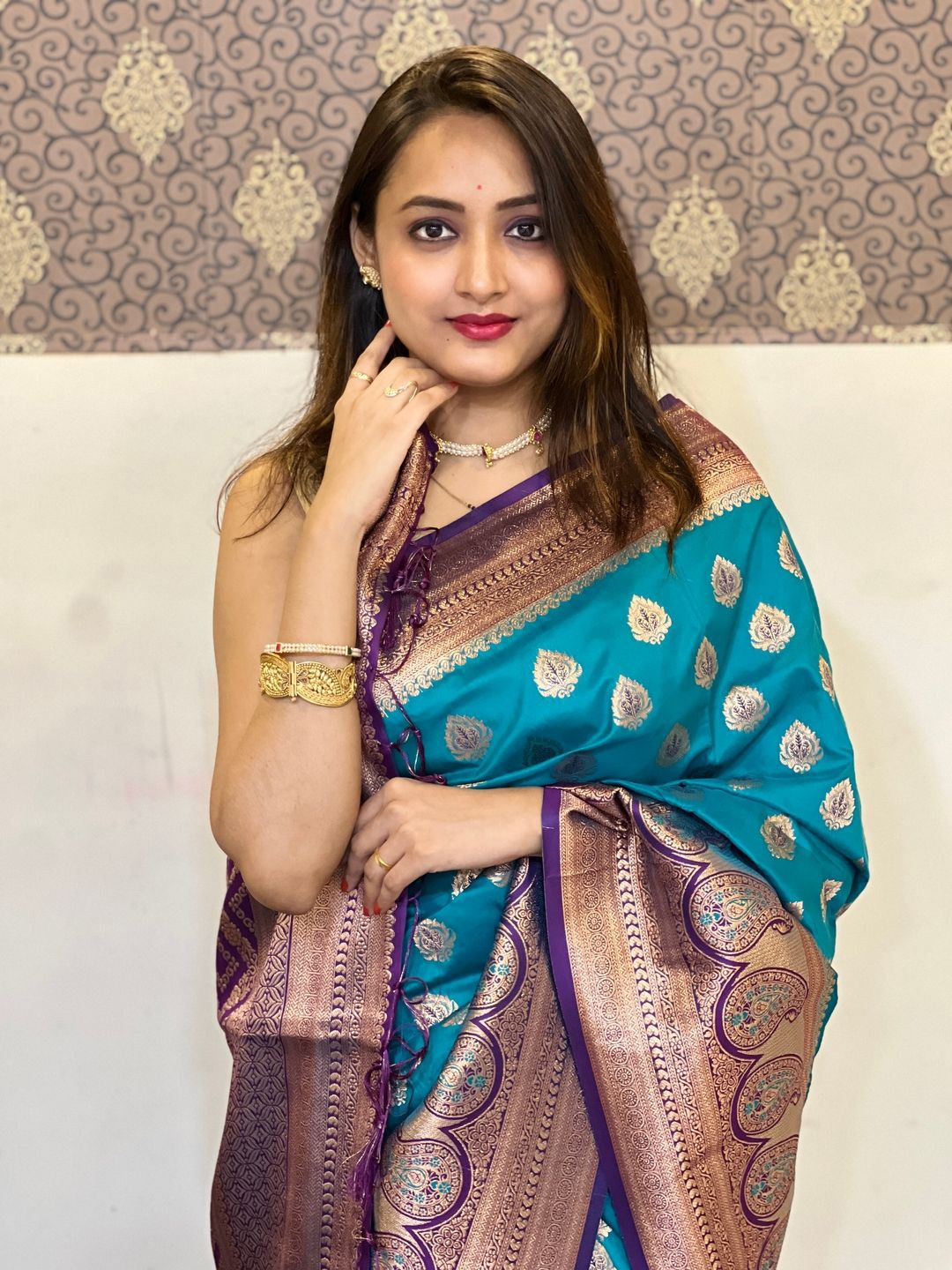 

Suha Art Silk Kanjeevaram Saree, Green