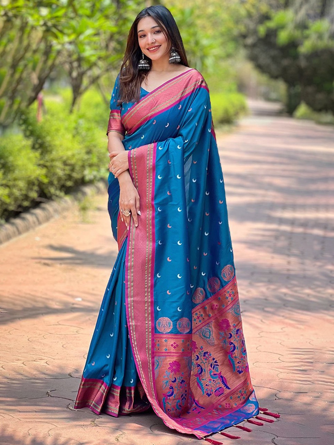 

Suha Art Silk Paithani Saree, Blue