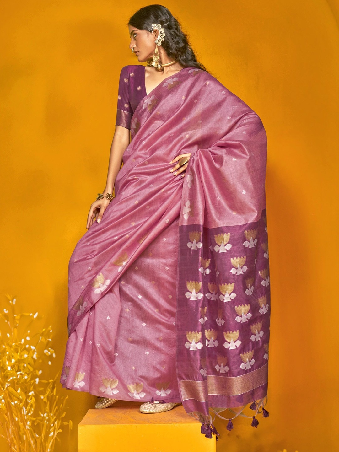 

PEENGAX Woven Design Zari Silk Cotton Tussar Saree, Pink