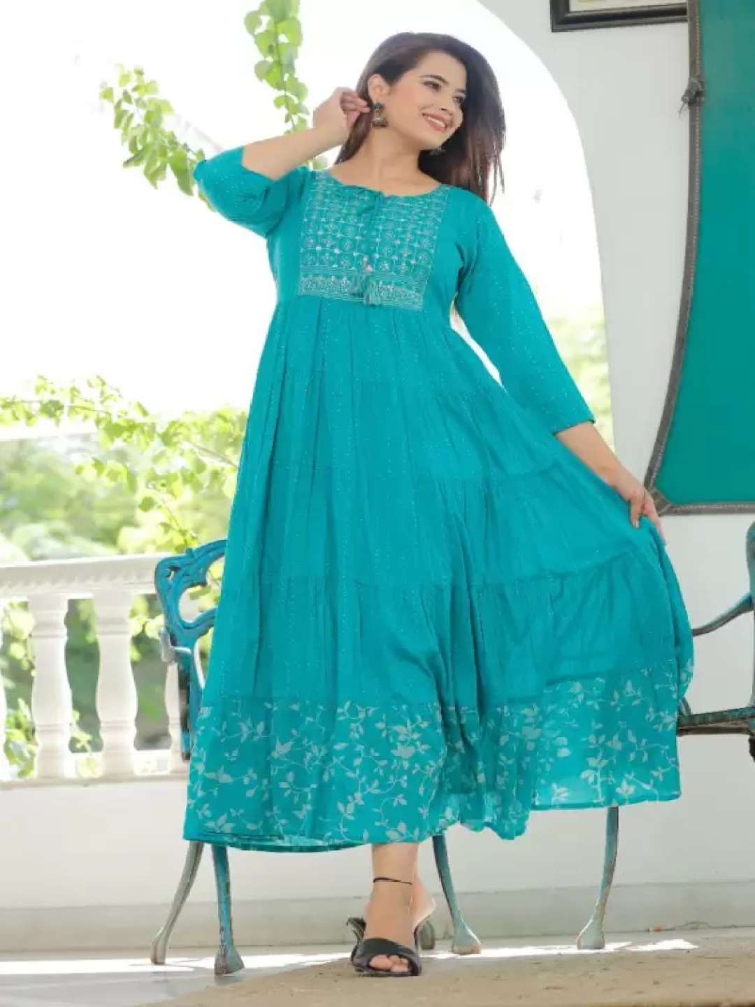 

KALINI Women Floral Yoke Design Flared Sleeves Anarkali Kurta, Green