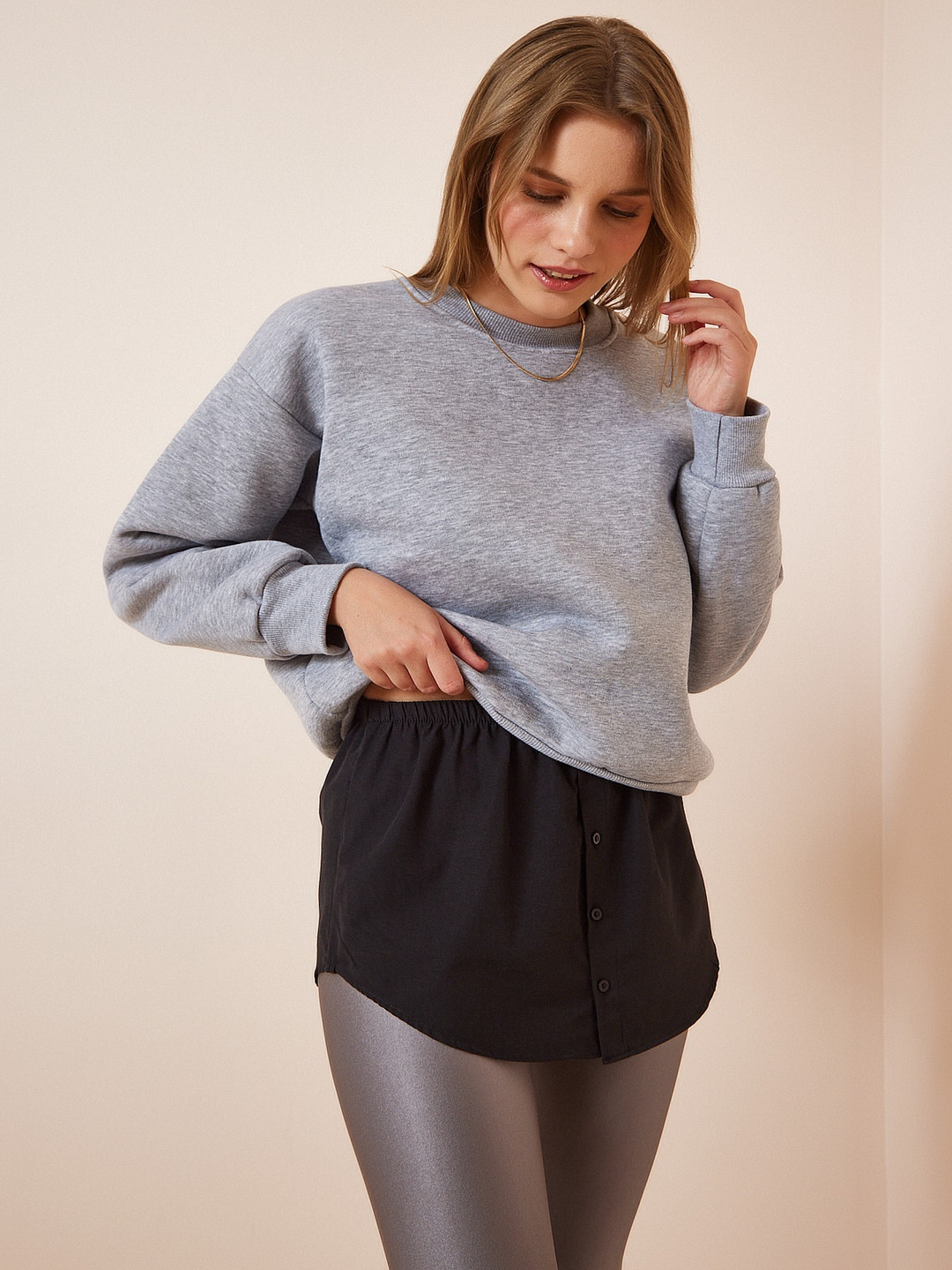 

Happiness istanbul Round Neck Long Sleeves Sweatshirts, Grey