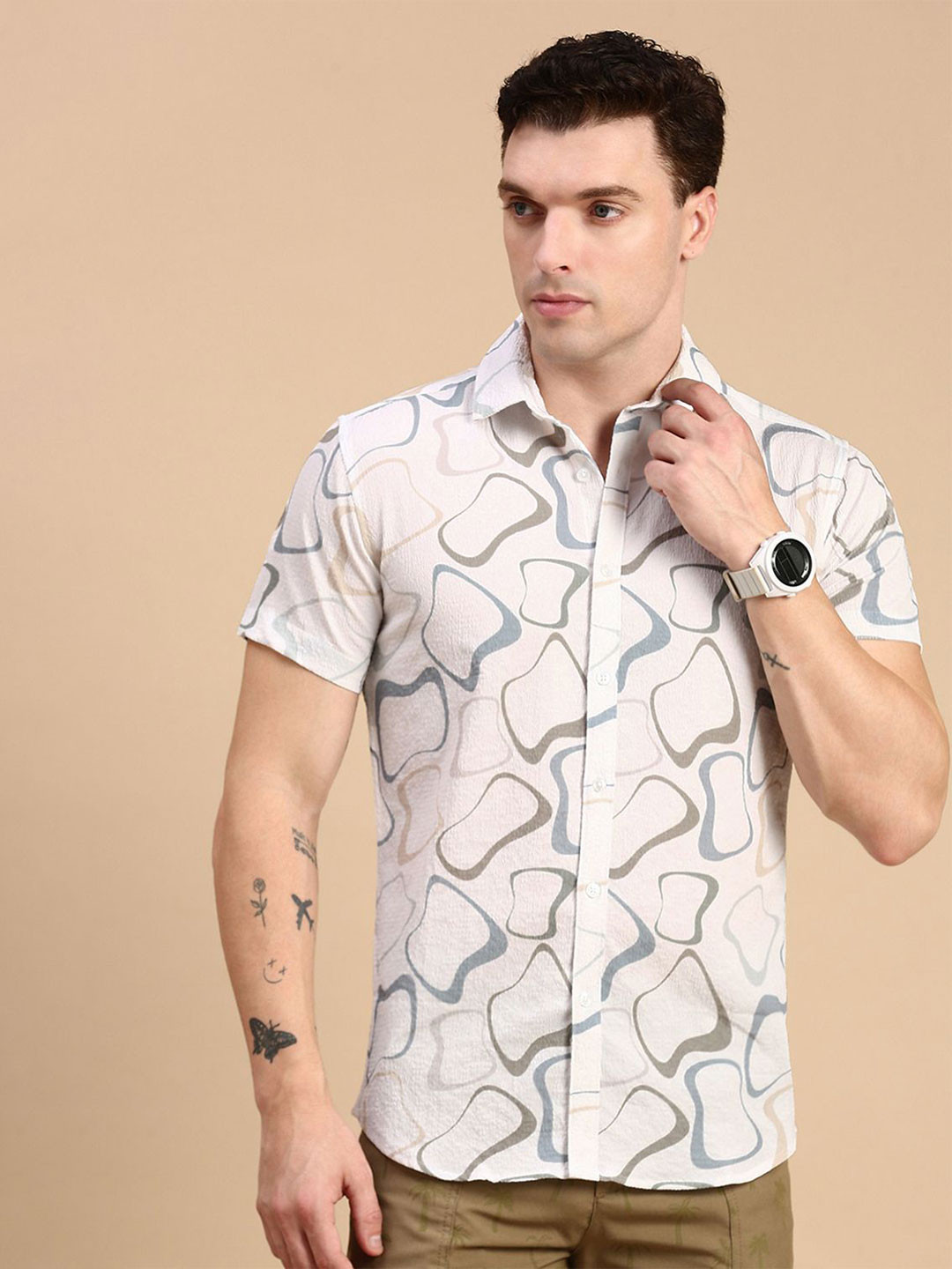 

Classic Polo Men India Slim Fit Spread Collar Abstract Printed Cotton Casual Shirt, Off white