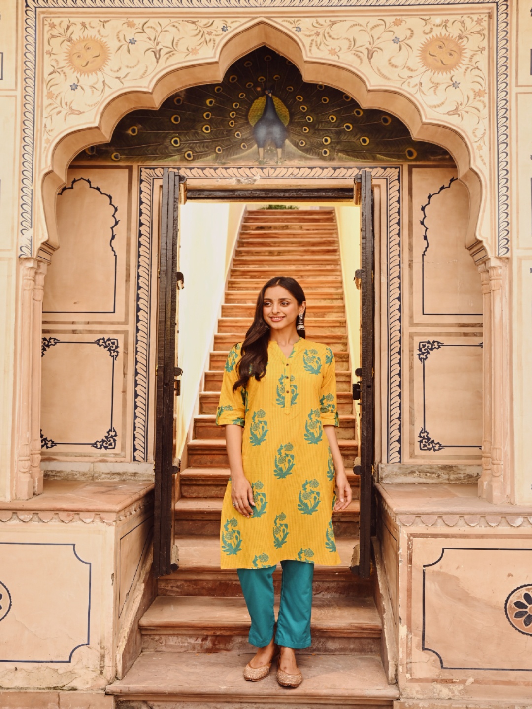 

SAVI Women Ethnic Motifs Printed Regular Pure Cotton Kurta with Trousers, Yellow