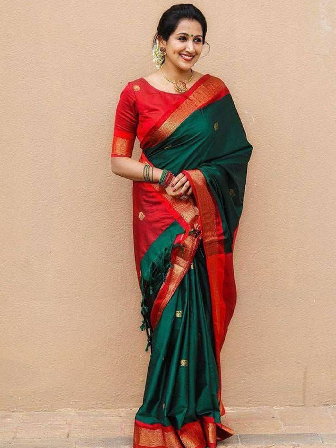 

A TO Z CART Woven Design Zari Silk Cotton Banarasi Saree, Green