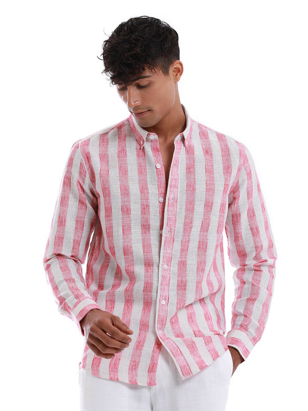 

Banana Club Men Relaxed Slim Fit Opaque Striped Casual Shirt, Pink