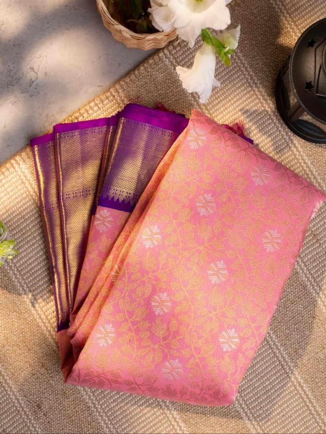 

revika Woven Design Zari Pure Silk Kanjeevaram Saree, Pink