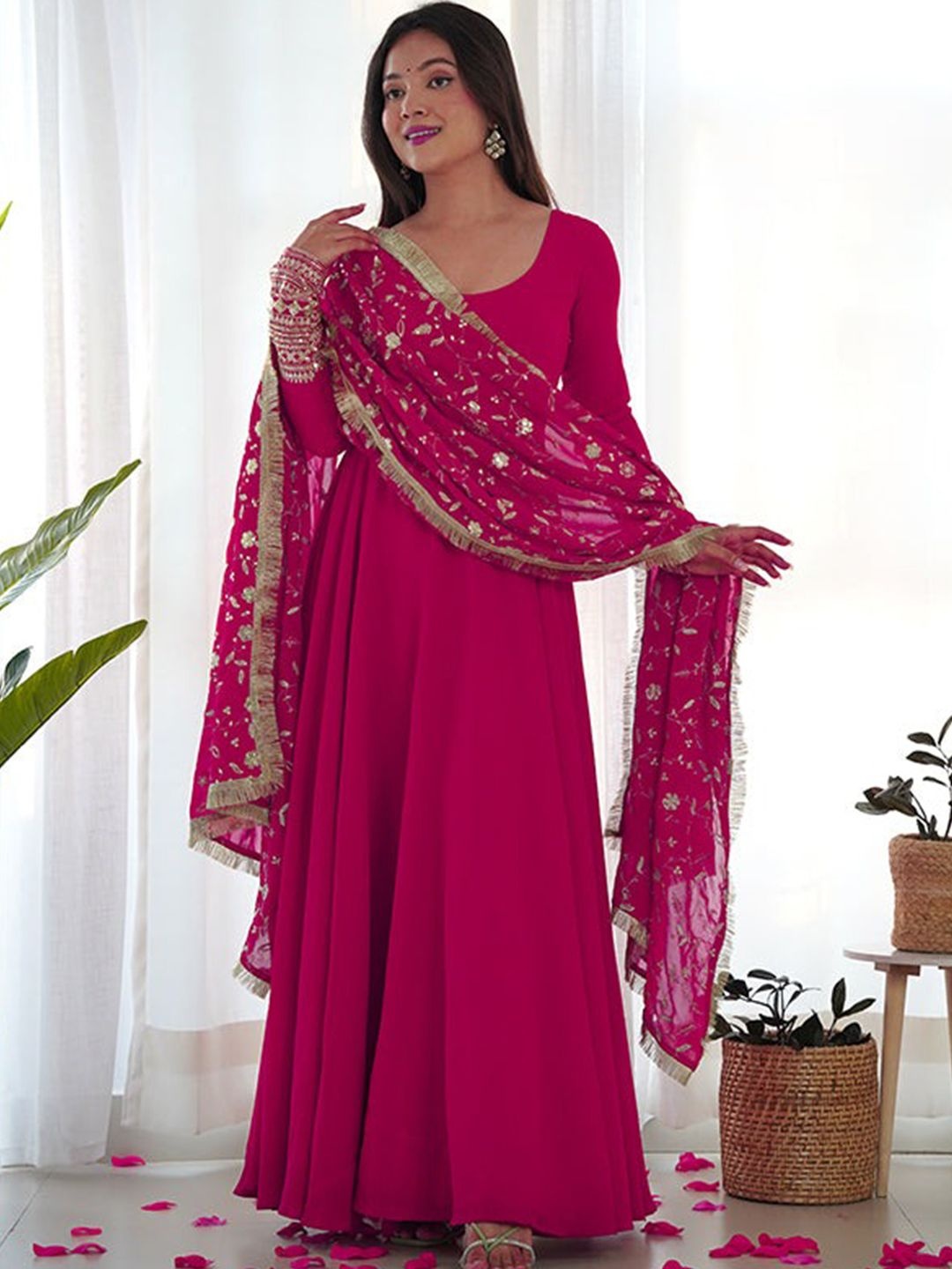 

Siya Fashion Women Embroidered Regular Kurta with Trousers & With Dupatta, Pink