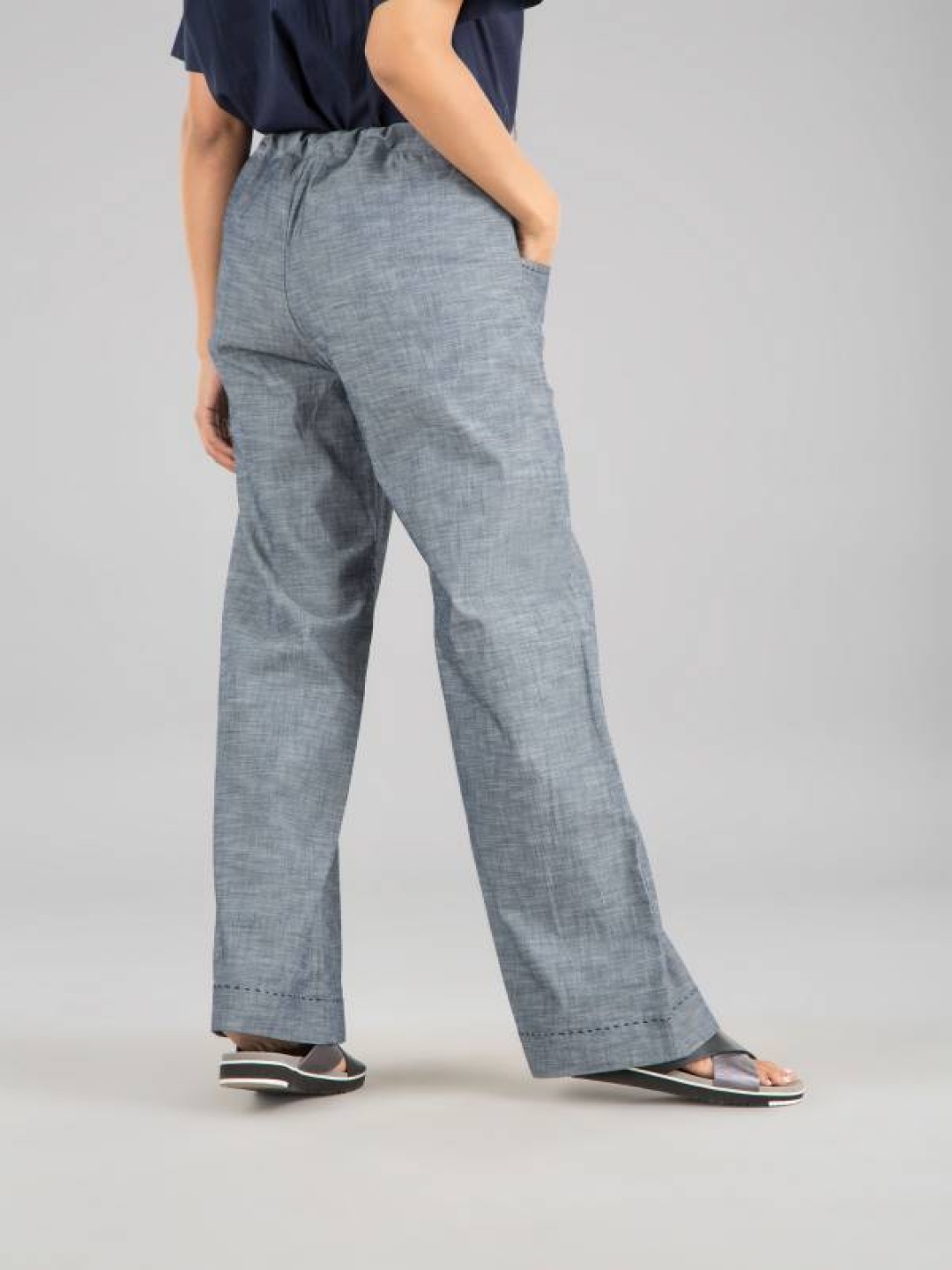 

VASSTRAM Women Relaxed Loose Fit Trousers, Grey