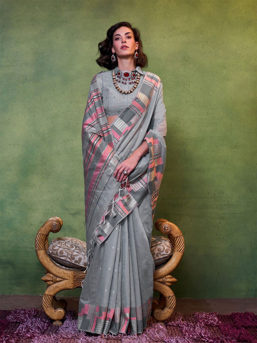 

ODETTE Woven Design Zari Silk Blend Saree, Grey