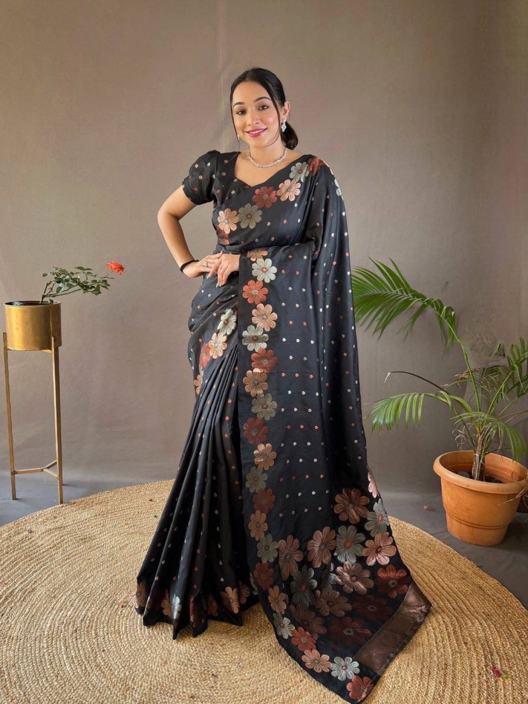 

PHEASANT Woven Design Zari Banarasi Saree, Black