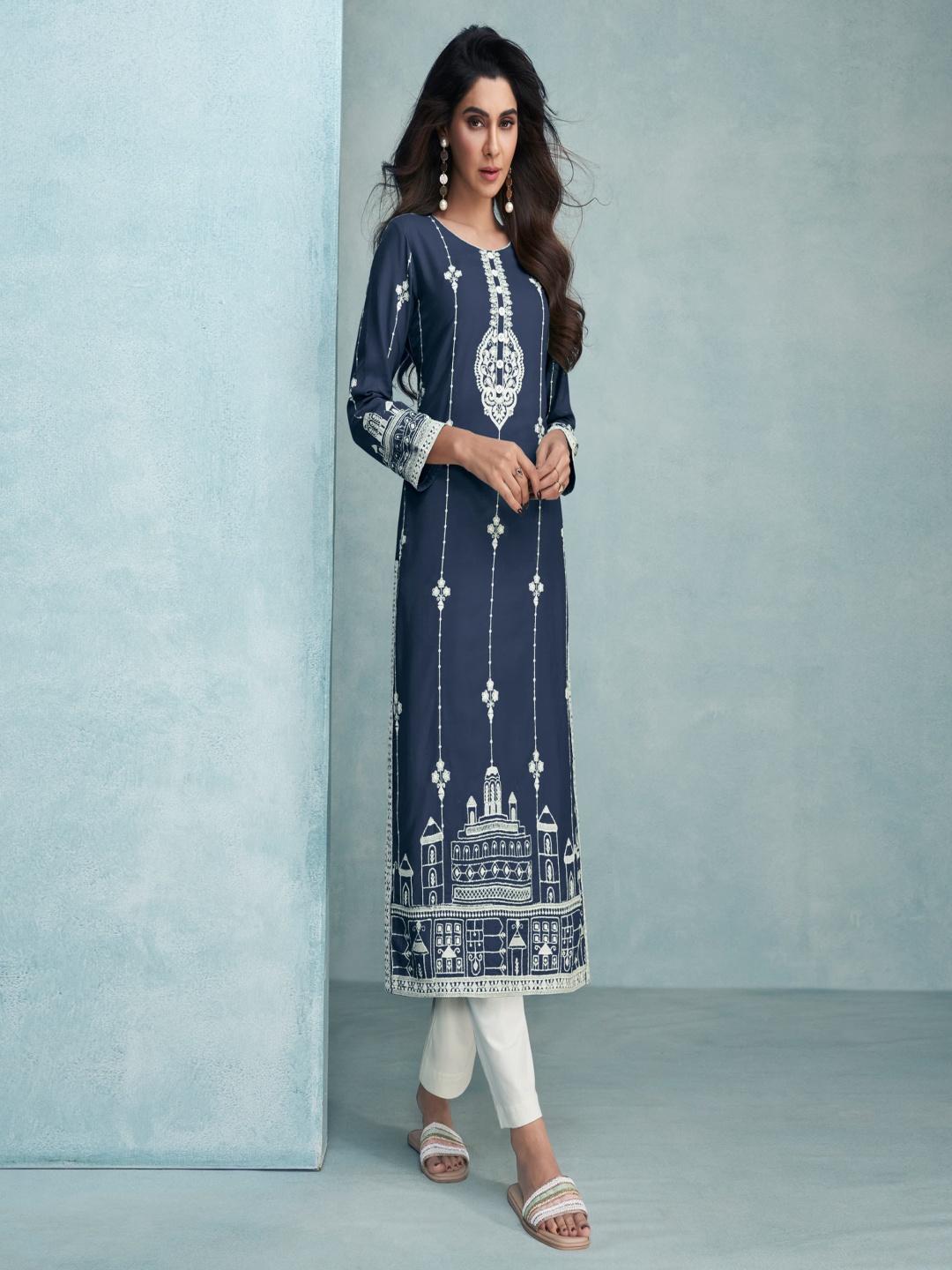 

Peachmode Women Ethnic Motifs Embroidered Thread Work Kurta, Blue