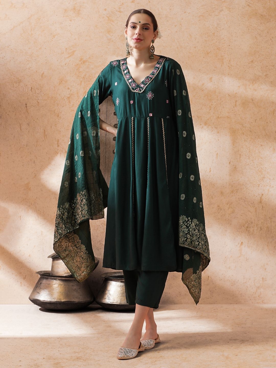 

STYLEBAAZI Floral Embroidered Thread Work Anarkali Kurta With Trousers And Dupatta, Green