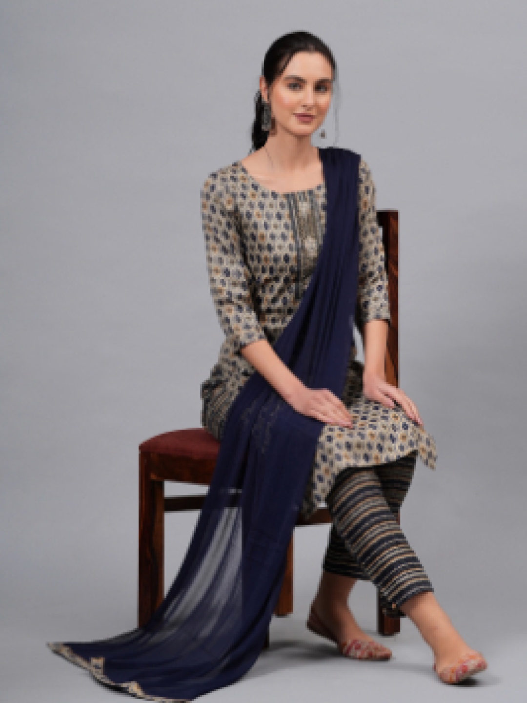 

JC4U Ethnic Motifs Printed Regular Gotta Patti Kurta With Trousers & Dupatta, Blue