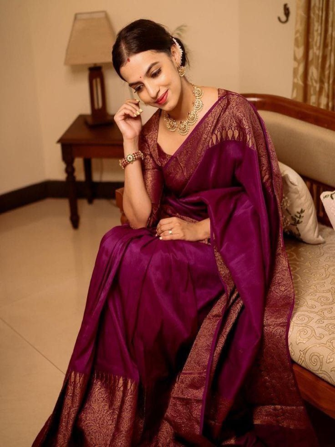 

KALINI Woven Design Zari Kanjeevaram Saree, Magenta