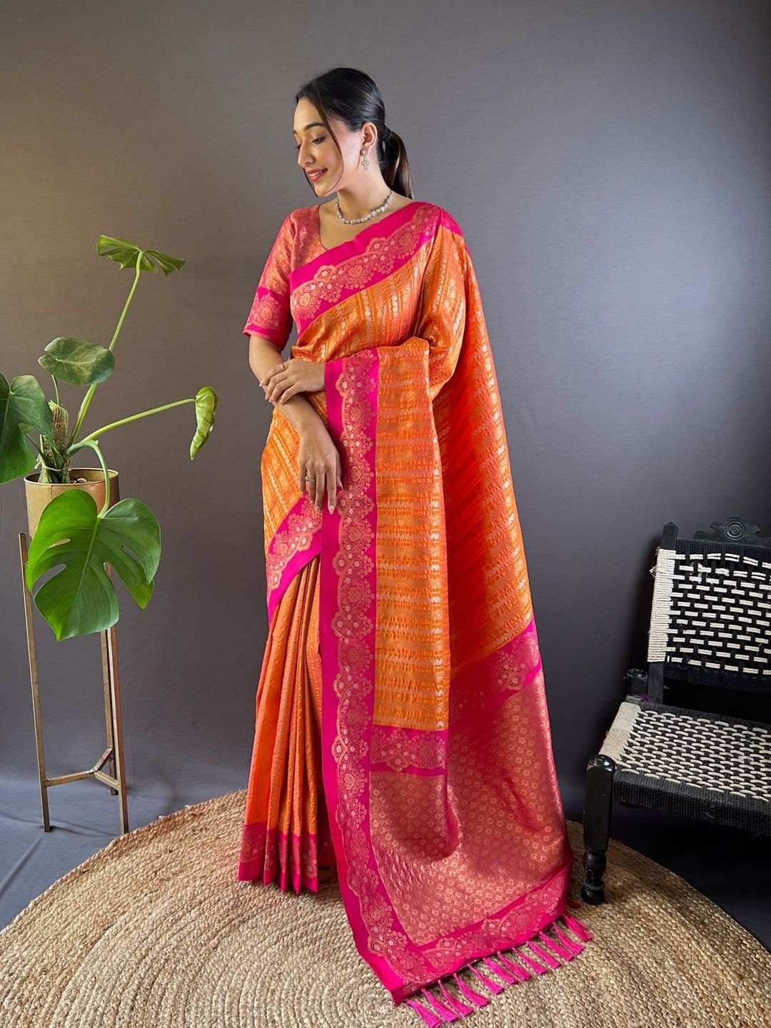 

Suha Art Silk Kanjeevaram Saree, Orange