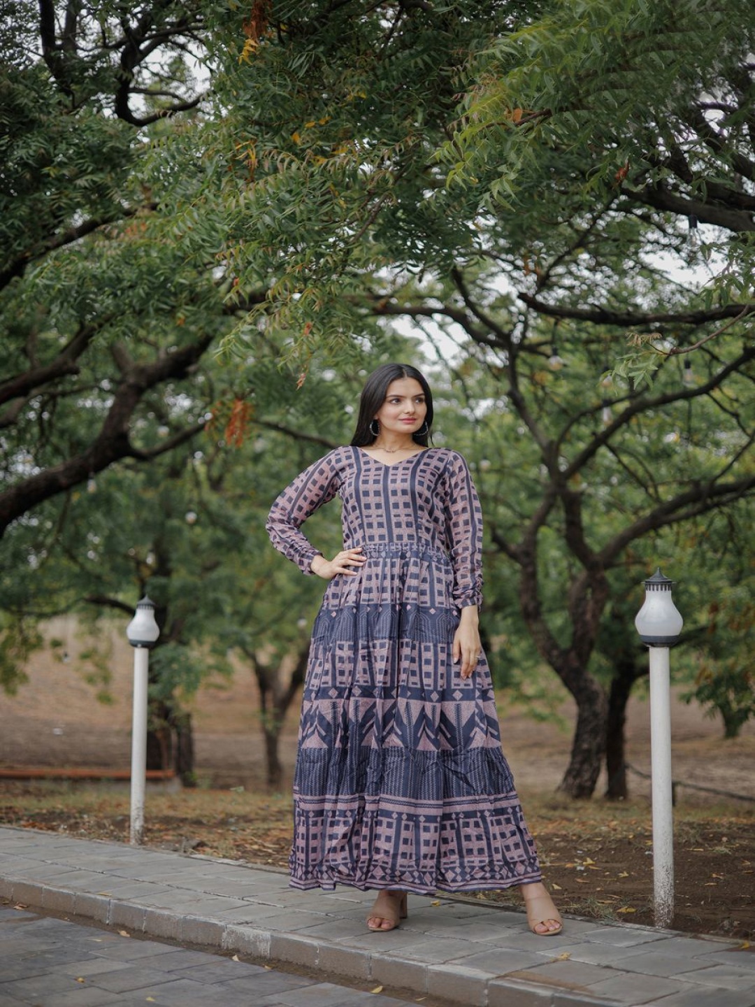 

VARNI FABRICS Geometric Printed Cotton V-Neck Anarkali Kurta, Purple