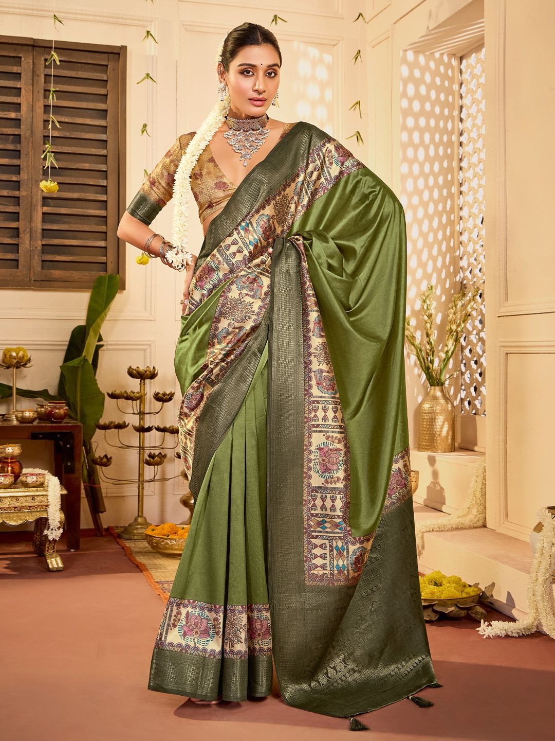 

Saree mall Kalamkari Zari Silk Blend Jamdani Sarees, Green