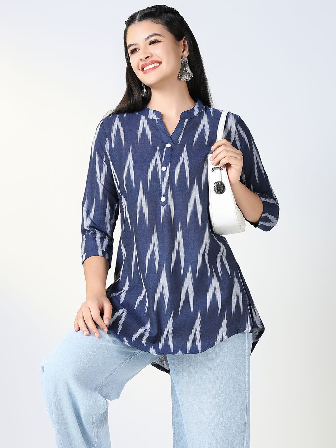 

SHOWOFF Women Mandarin Collar Printed Tunic, Navy blue