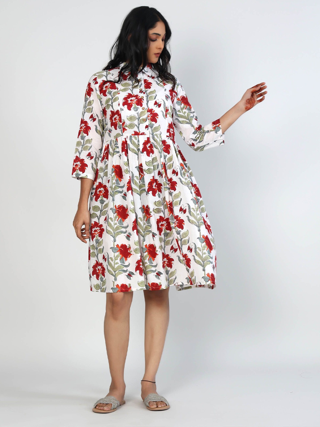 

Hassu's Floral Print Fit & Flare Dress, White