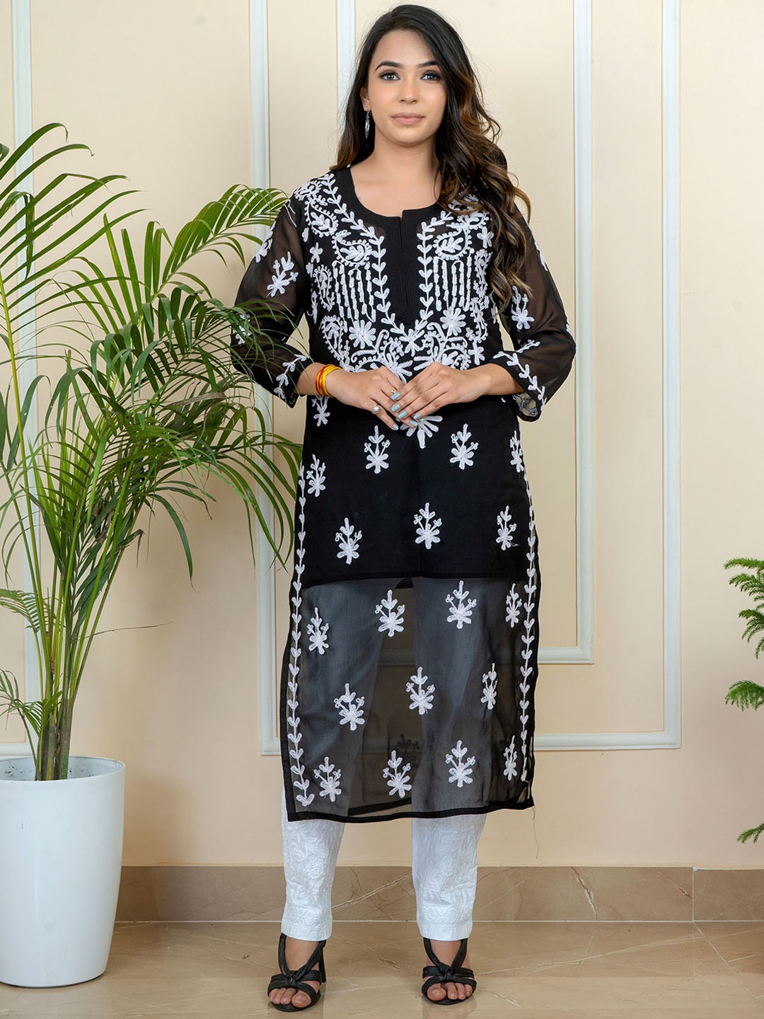 

ADR CHIKAN Floral Embroidered Thread Work Georgette Kurta With Trousers, Black