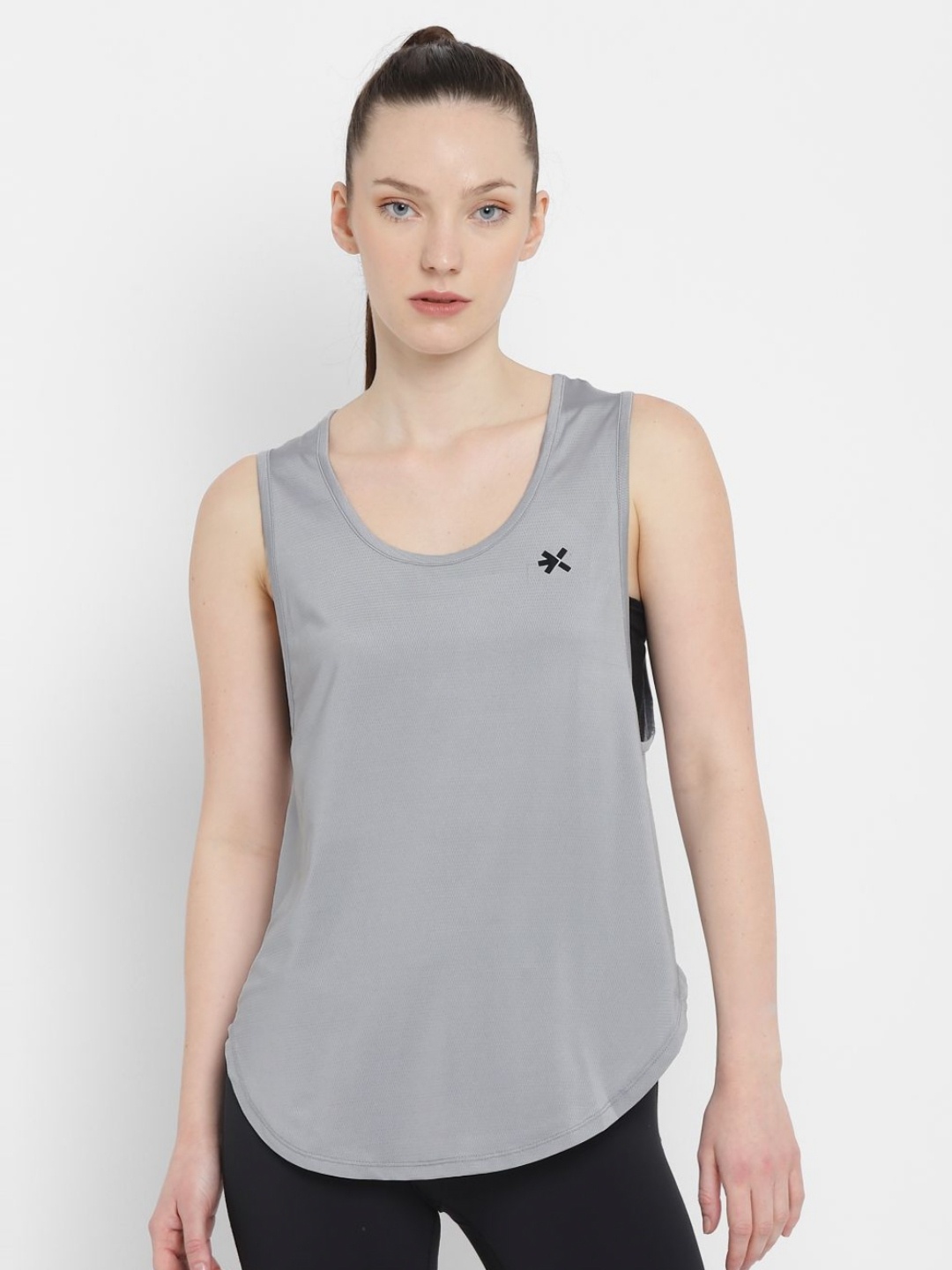 

HRX by Hrithik Roshan Women Solid Scoop NeckT-shirt, Grey