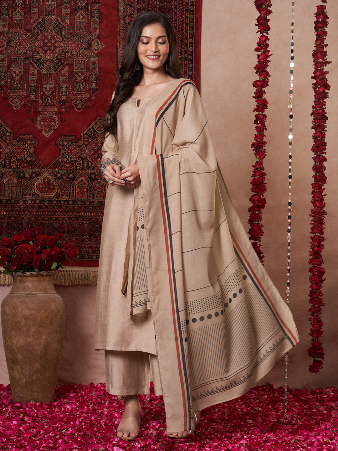 

DIVASTRI Notch-Neck Straight Kurta With Palazzos And Dupatta, Beige