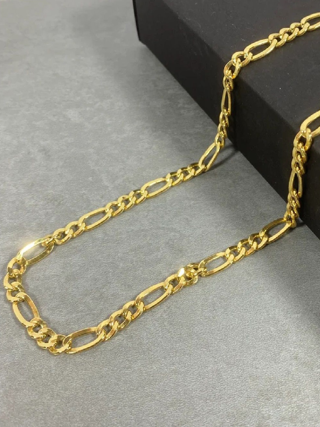 

RUHI COLLECTION Unisex Gold-Plated Chain