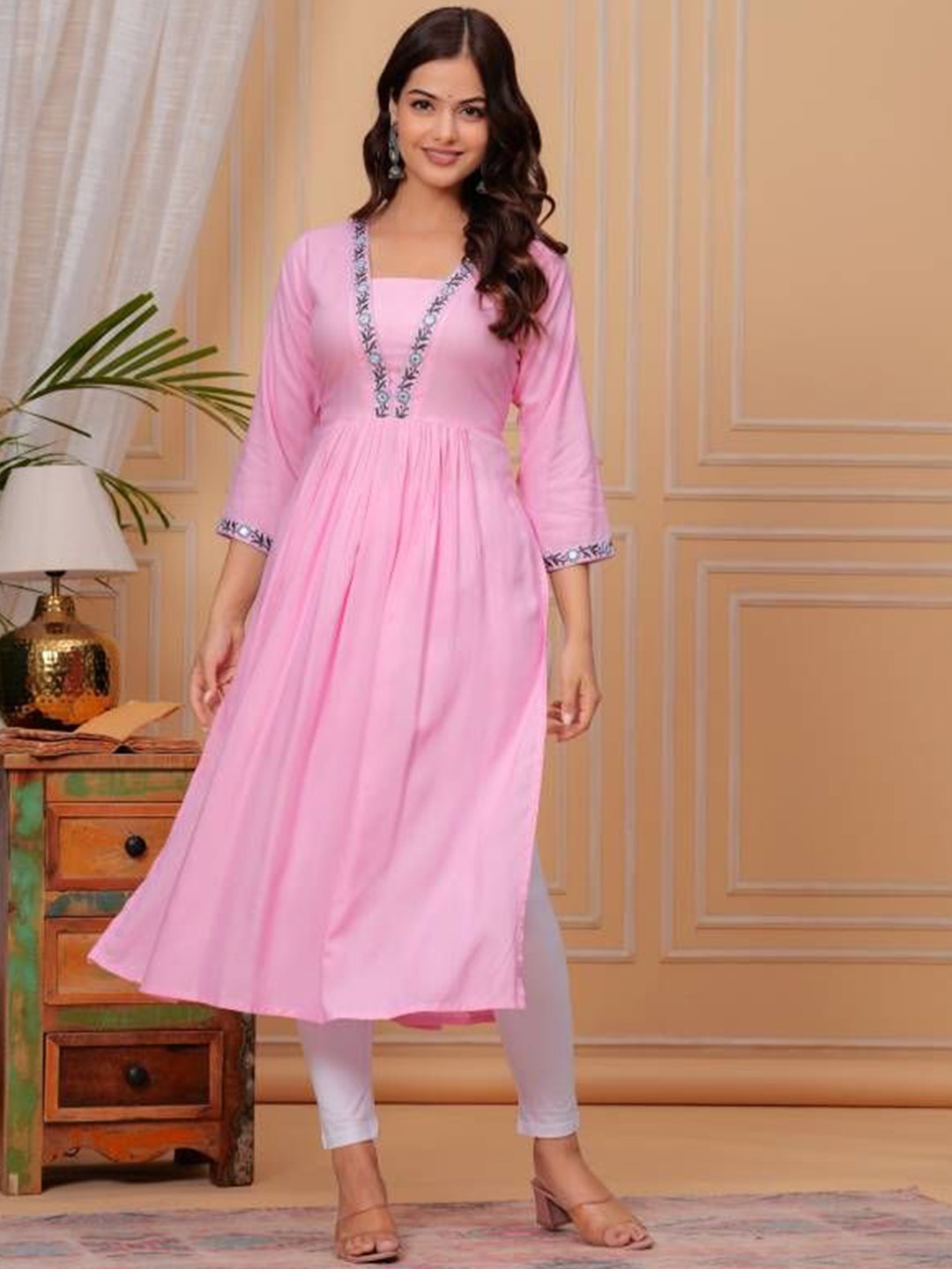 

clothonus Floral Embroidered Mirror Work V-Neck Empire Kurta, Pink