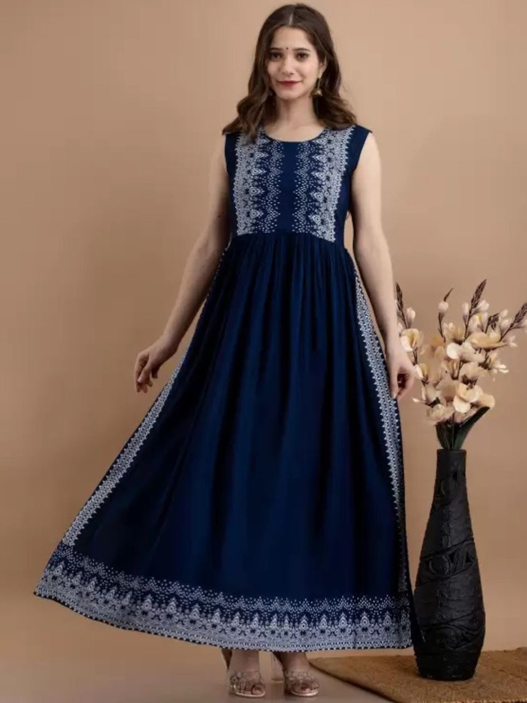 

MERAAKI FASHION Ethnic Motifs Printed Yoke Design Sleeveless Kurta, Blue