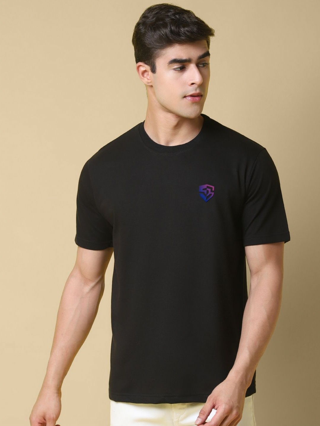 

SZN Men Solid Round Neck Cotton T-shirt, Black