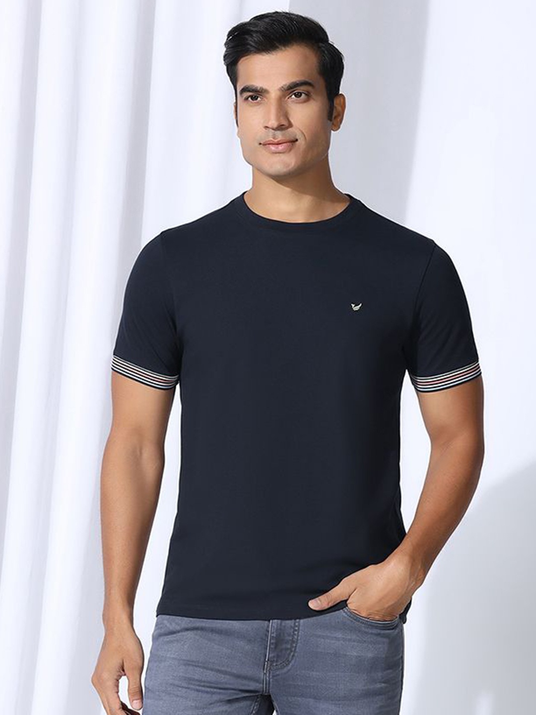 

Blackberrys Men V-Neck Pockets Slim Fit T-shirt, Navy blue