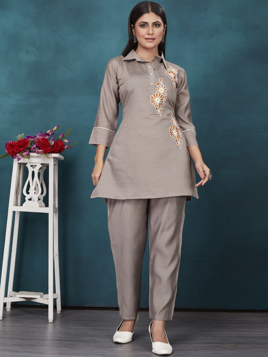 

Style Samsara Floral Embroidered Shirt Collar Tunic And Trouser, Grey