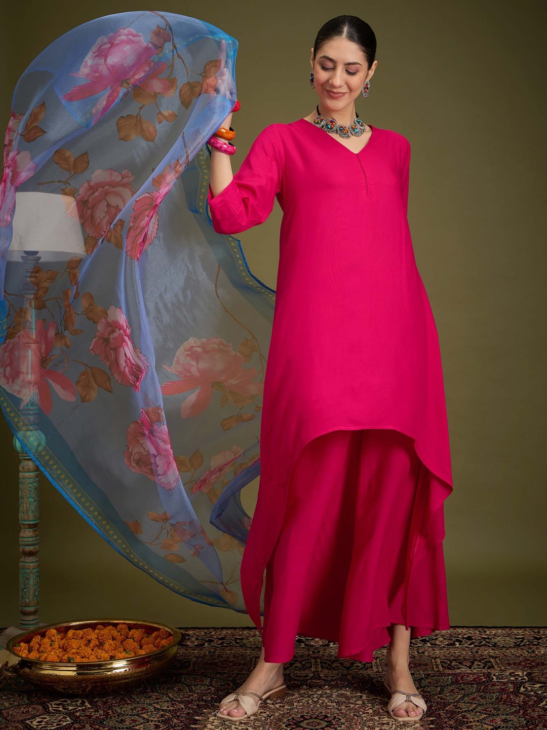 

InWeave Women Regular Kurta with Palazzos & With Dupatta, Fuchsia