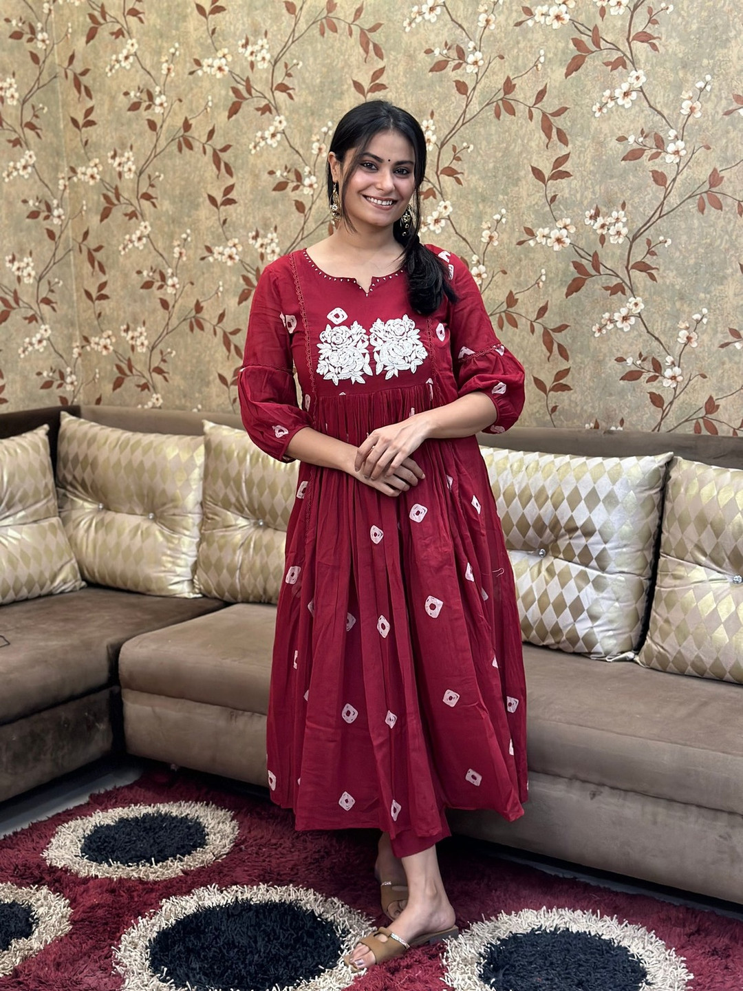 

DIVASTRI Anveshi Floral Printed Notch Neck Pleated Thread Work Anarkali Kurta with Trouser, Maroon