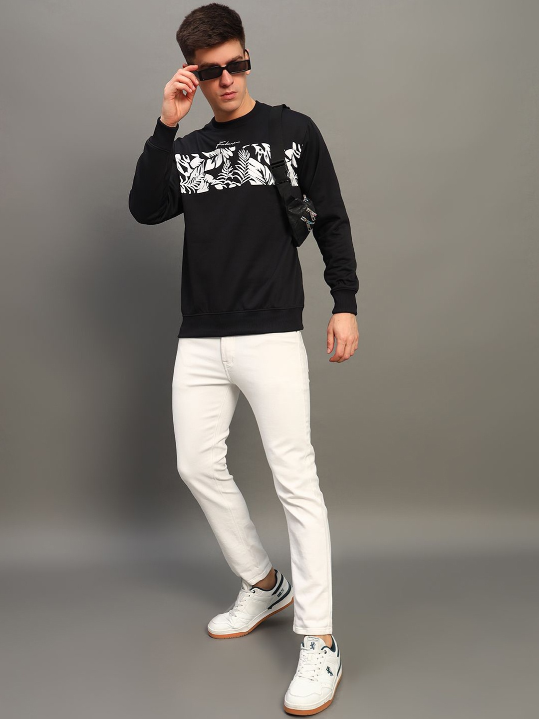 

STELVIN Men Printed Sweatshirt, Black