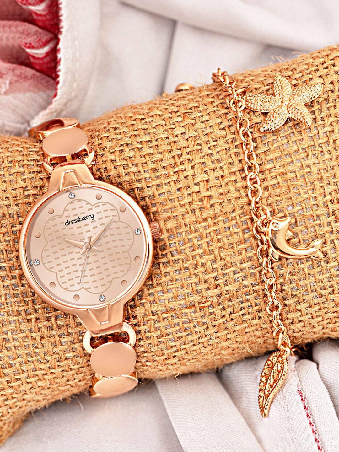 

DressBerry Women Analog Watch & Bracelet Gift Set, Rose gold