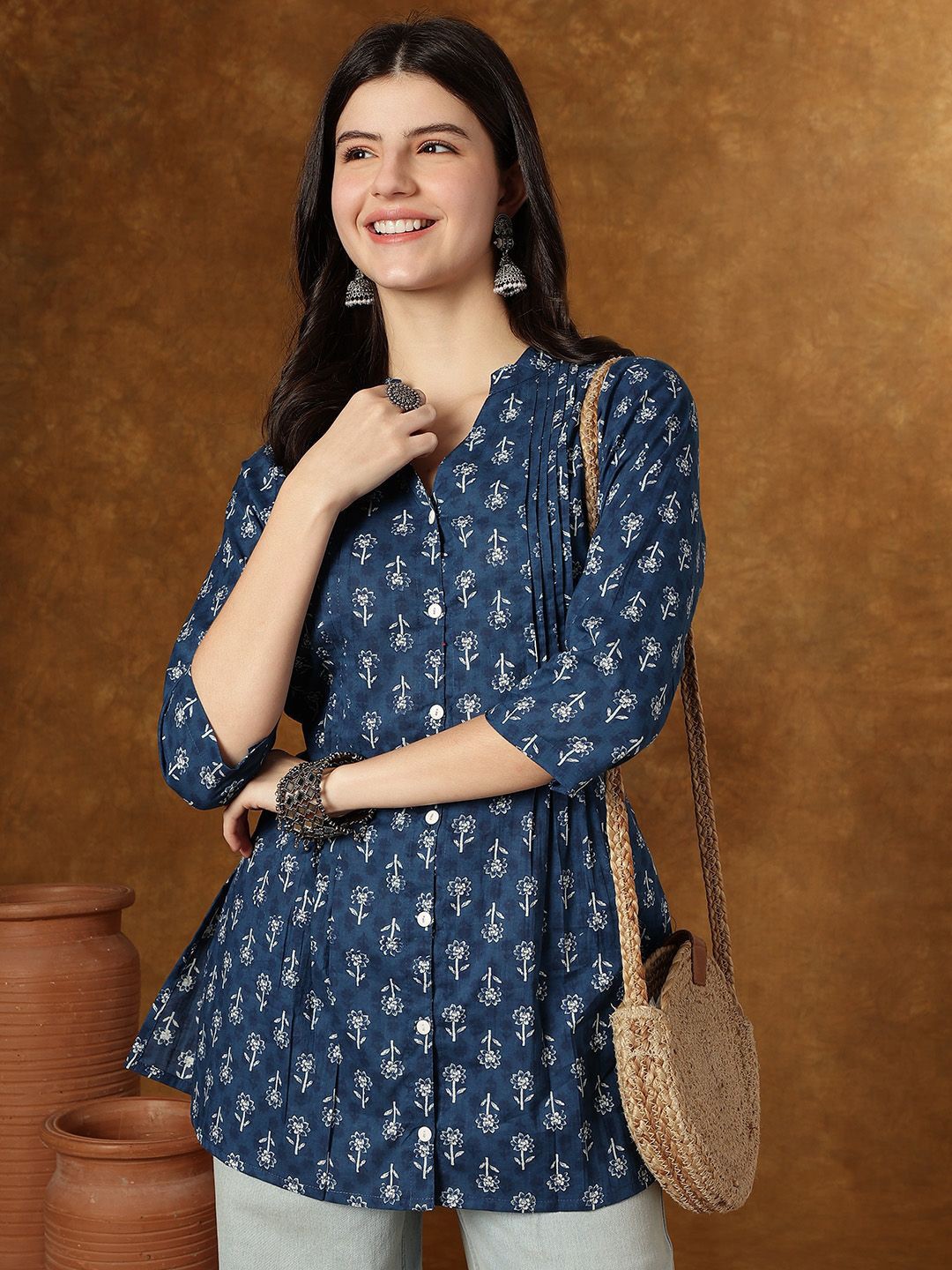 

KALINI Women Floral Printed Mandarin Collar Kurti, Blue