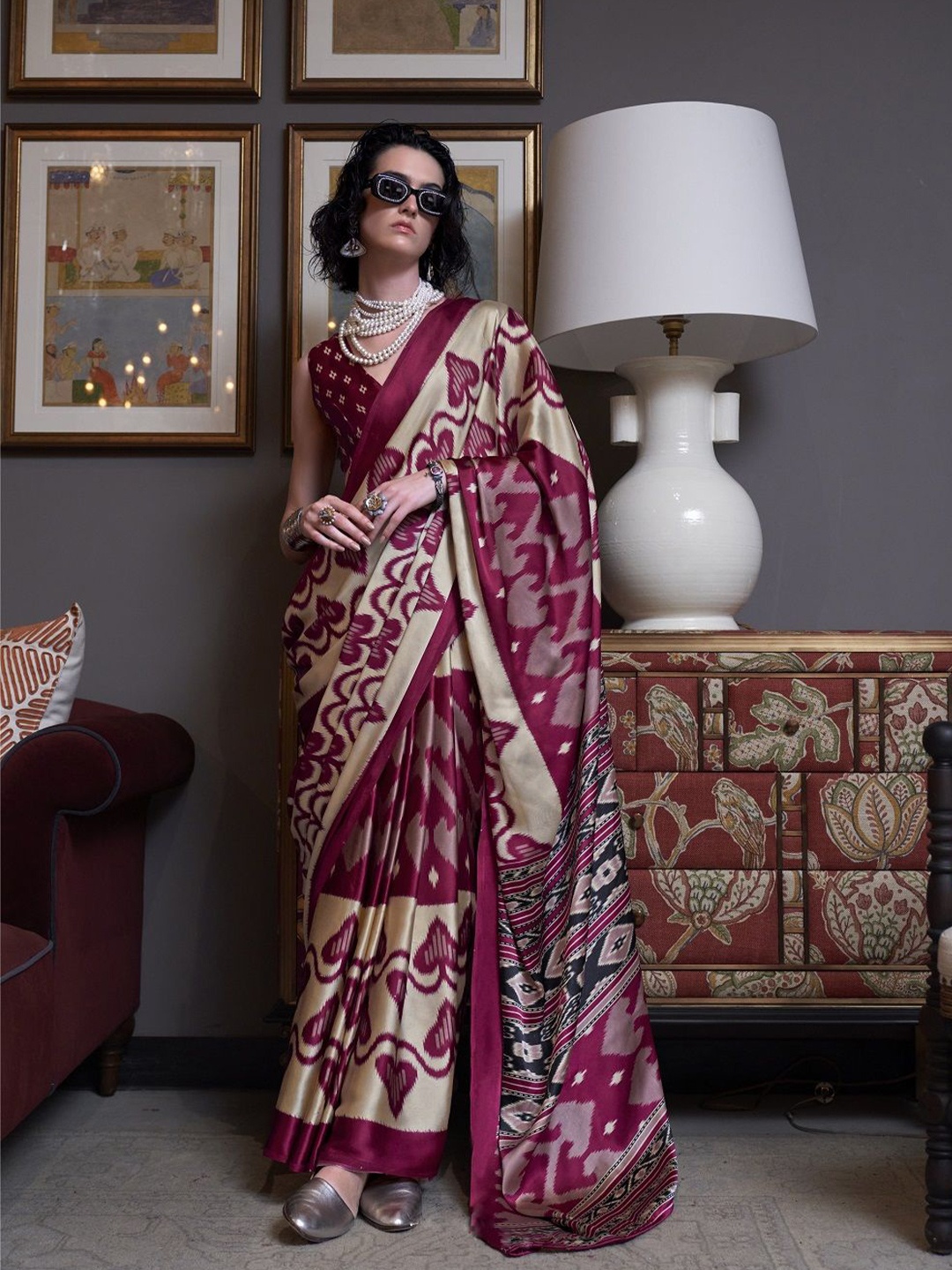 

Stylum Ethnic Motifs Satin Saree, Maroon