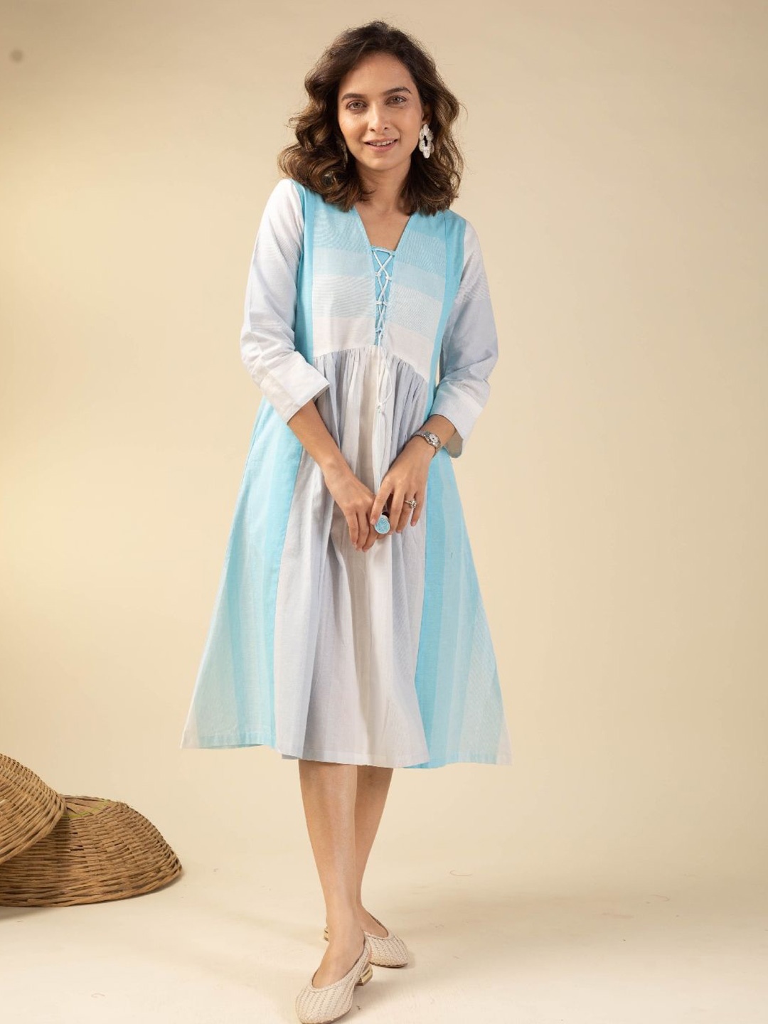 

KUSVAA Women Saachee Handloom Cotton Dress, Blue