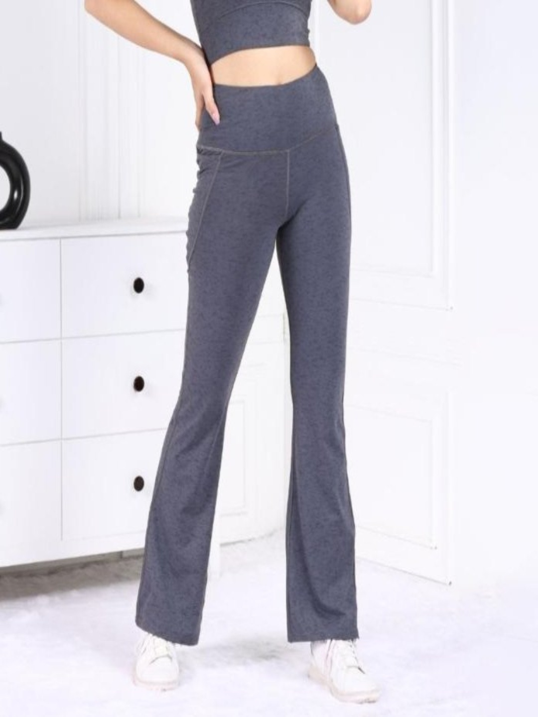 

Mlada Women Original Flared Low-Rise Lint Free Wide Leg Trouser, Charcoal