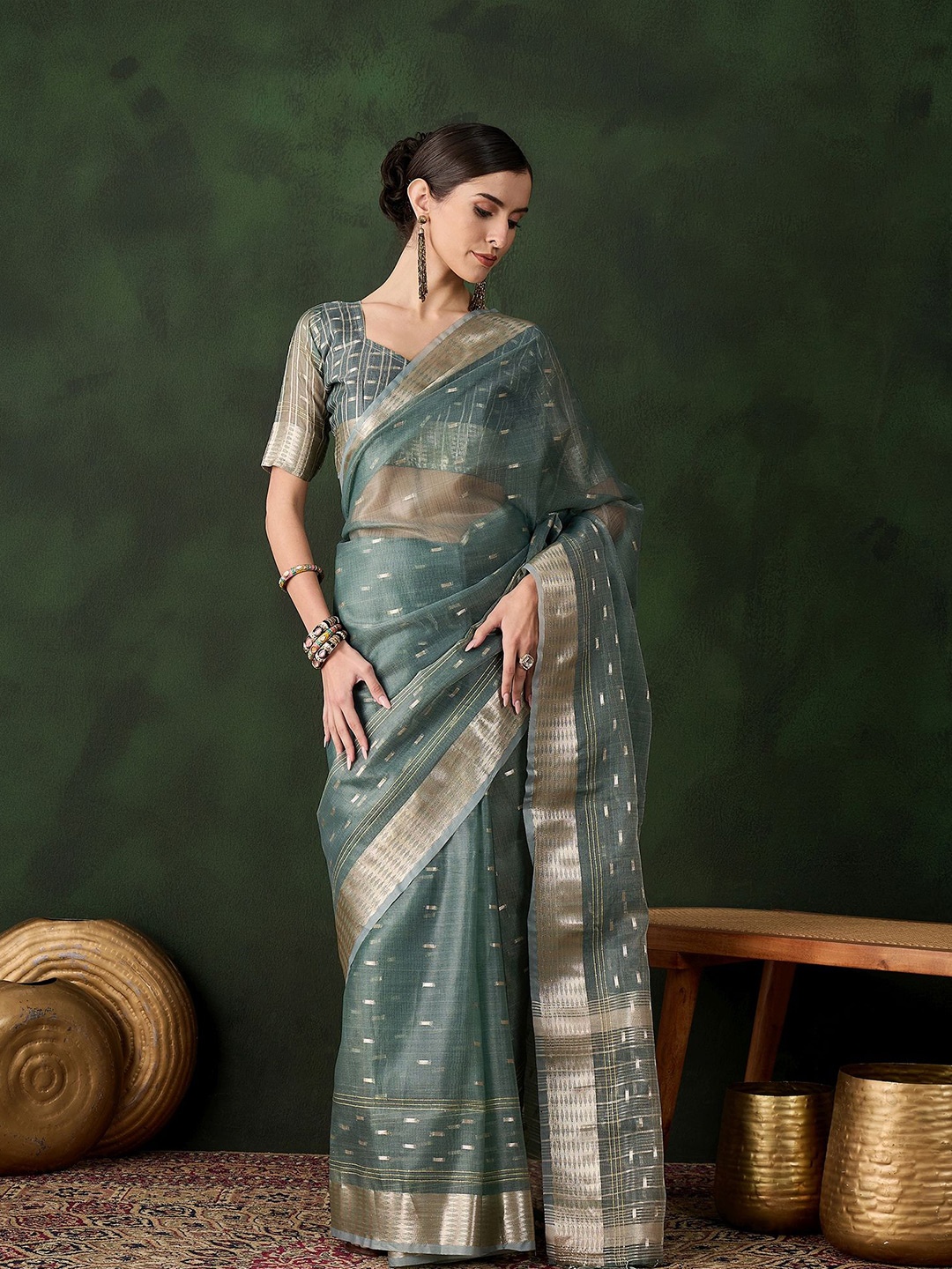

HERE&NOW Woven Design Zari Organza Saree, Green